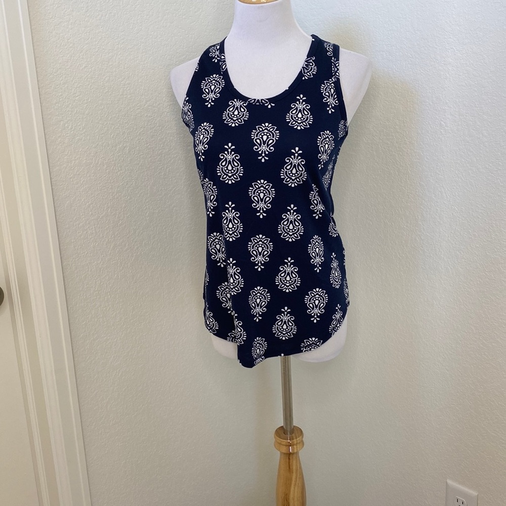 LuLaRoe Tank Top Medium 10-12 Navy White Paisley Sleeveless Scoop Neck